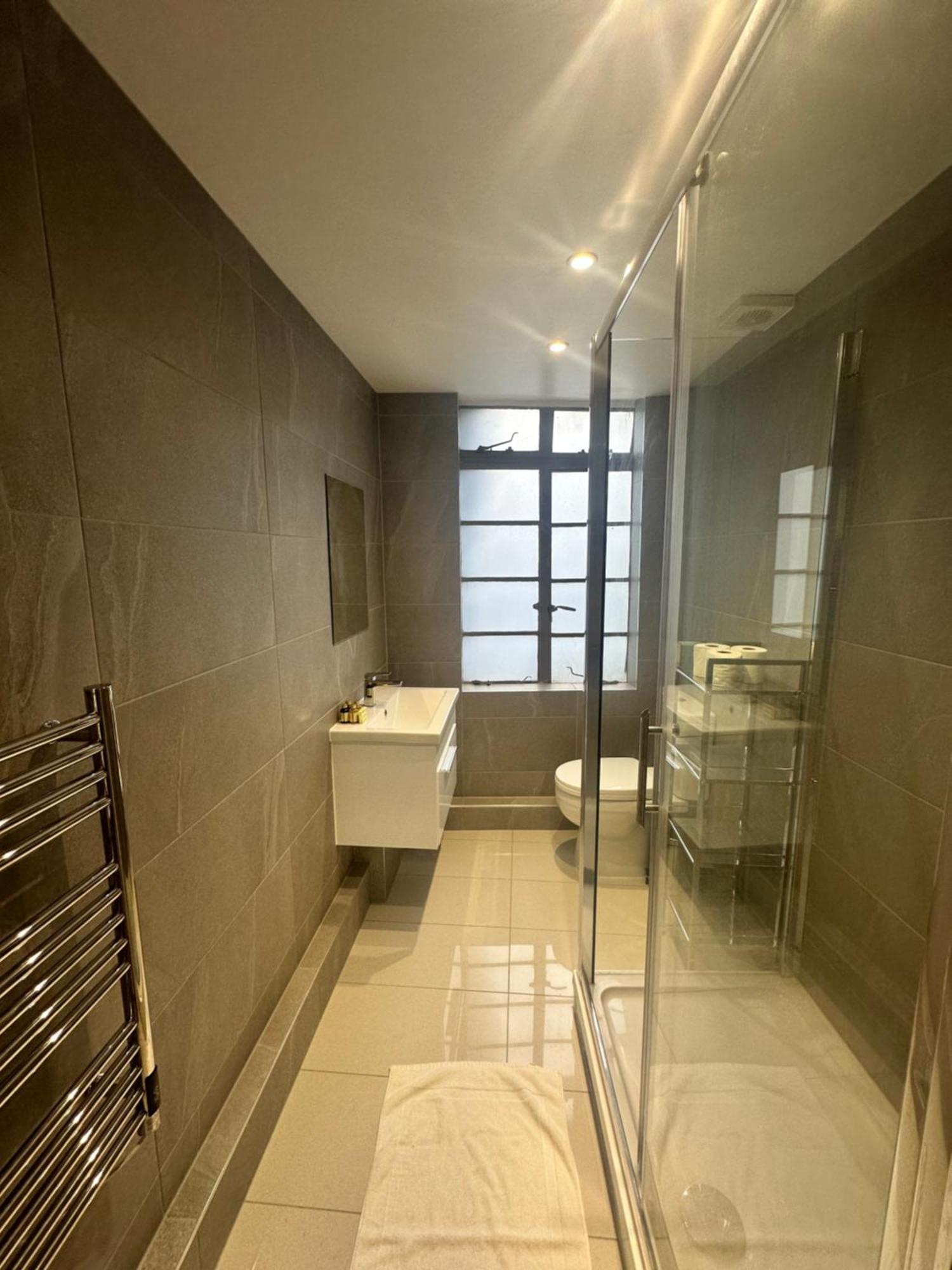 Goodge Street Apartments Лондон Экстерьер фото